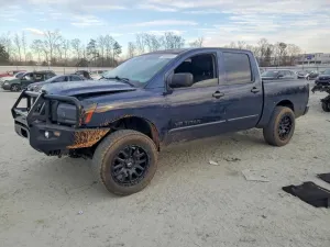 2011 NISSAN TITAN