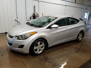 2013 HYUNDAI ELANTRA