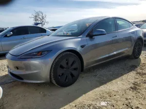 2025 TESLA MODEL 3