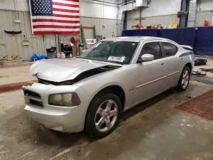 2010 DODGE CHARGER