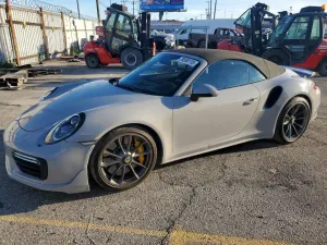 2018 PORSCHE 911