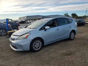 2013 TOYOTA PRIUS V TH