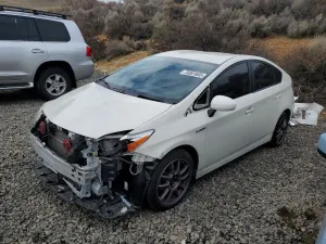 2014 TOYOTA PRIUS THRE