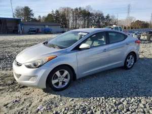 2013 HYUNDAI ELANTRA