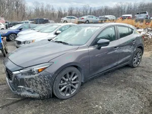 2018 MAZDA 3