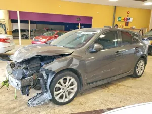 2010 MAZDA MAZDA3