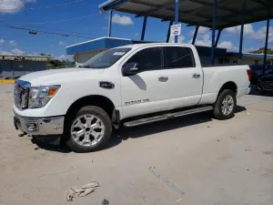2017 NISSAN TITAN