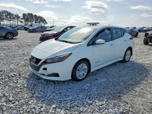 2018 NISSAN LEAF