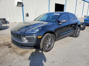 2024 PORSCHE MACAN