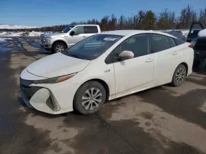 2021 TOYOTA PRIUS
