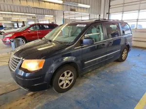 2009 CHRYSLER MINIVAN