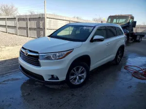 2015 TOYOTA HIGHLANDER