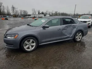 2012 VOLKSWAGEN PASSAT