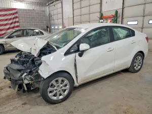 2013 KIA RIO
