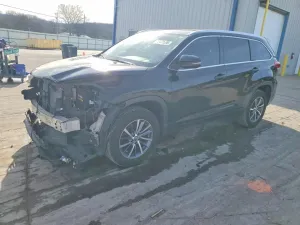 2017 TOYOTA HIGHLANDER