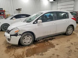 2011 NISSAN VERSA