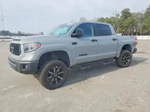 2018 TOYOTA TUNDRA