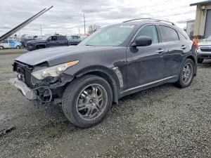 2013 INFINITY FX37