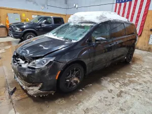 2019 CHRYSLER PACIFICA