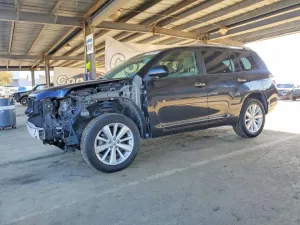 2010 TOYOTA HIGHLANDER