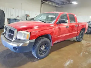 2005 DODGE DAKOTA