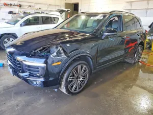2018 PORSCHE CAYENNE