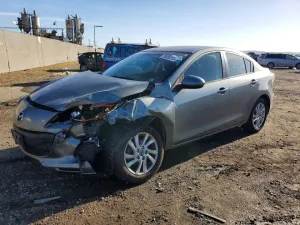 2013 MAZDA 3