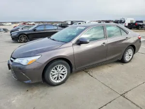 2016 TOYOTA CAMRY
