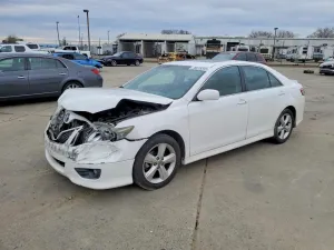 2011 TOYOTA CAMRY