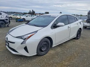 2017 TOYOTA PRIUS