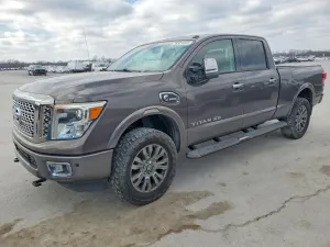 2016 NISSAN TITAN