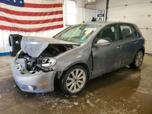 2013 VOLKSWAGEN GOLF