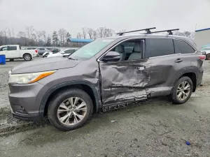 2015 TOYOTA HIGHLANDER