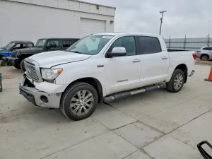 2013 TOYOTA TUNDRA