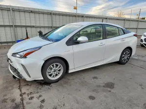 2022 TOYOTA PRIUS