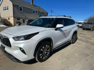 2022 TOYOTA HIGHLANDER