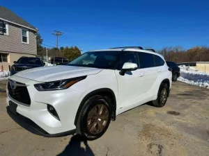 2023 TOYOTA HIGHLANDER