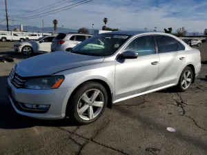 2015 VOLKSWAGEN PASSAT