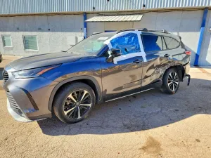 2022 TOYOTA HIGHLANDER