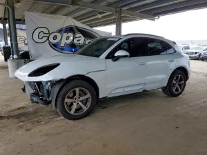 2021 PORSCHE MACAN