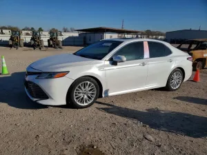 2018 TOYOTA CAMRY