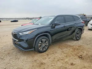 2020 TOYOTA HIGHLANDER