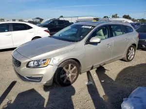 2017 VOLVO V60