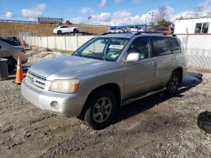 2004 TOYOTA HIGHLANDER