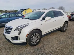 2017 CADILLAC XT5
