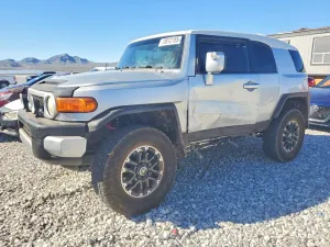 2008 TOYOTA FJ CRUISER