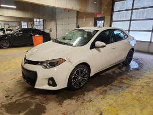 2015 TOYOTA COROLLA