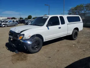 2004 TOYOTA TACOMA