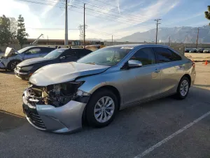 2015 TOYOTA CAMRY