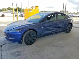2026 TESLA MODEL 3